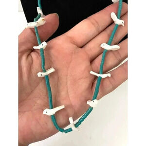 White Fetish Carved Birds Shell‎ Beaded Turquoise Necklace 22" Traditional